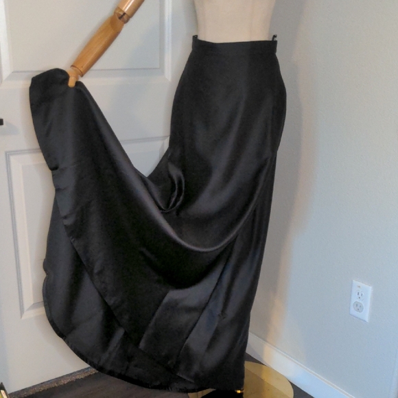 Tadashi Black Satin Maxi Trumpet Skirt Elegant Formal Vtg 90s USA SZ 2 - Picture 1 of 11